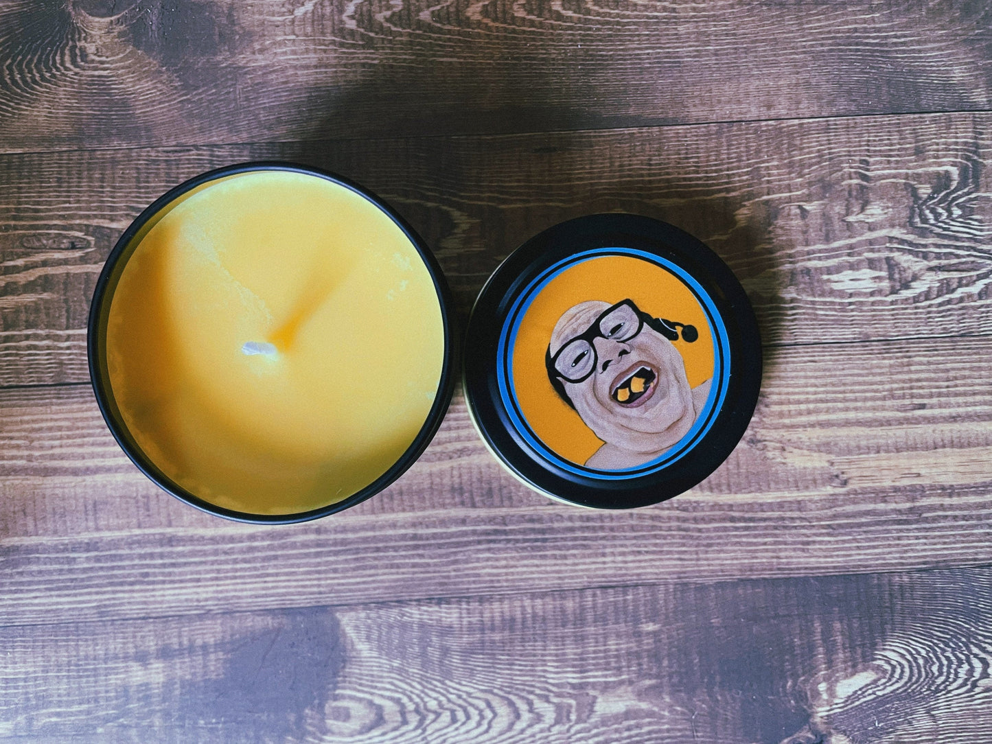 Frank Reynolds / Danny DeVito/ Always Sunny in Philadelphia Candle