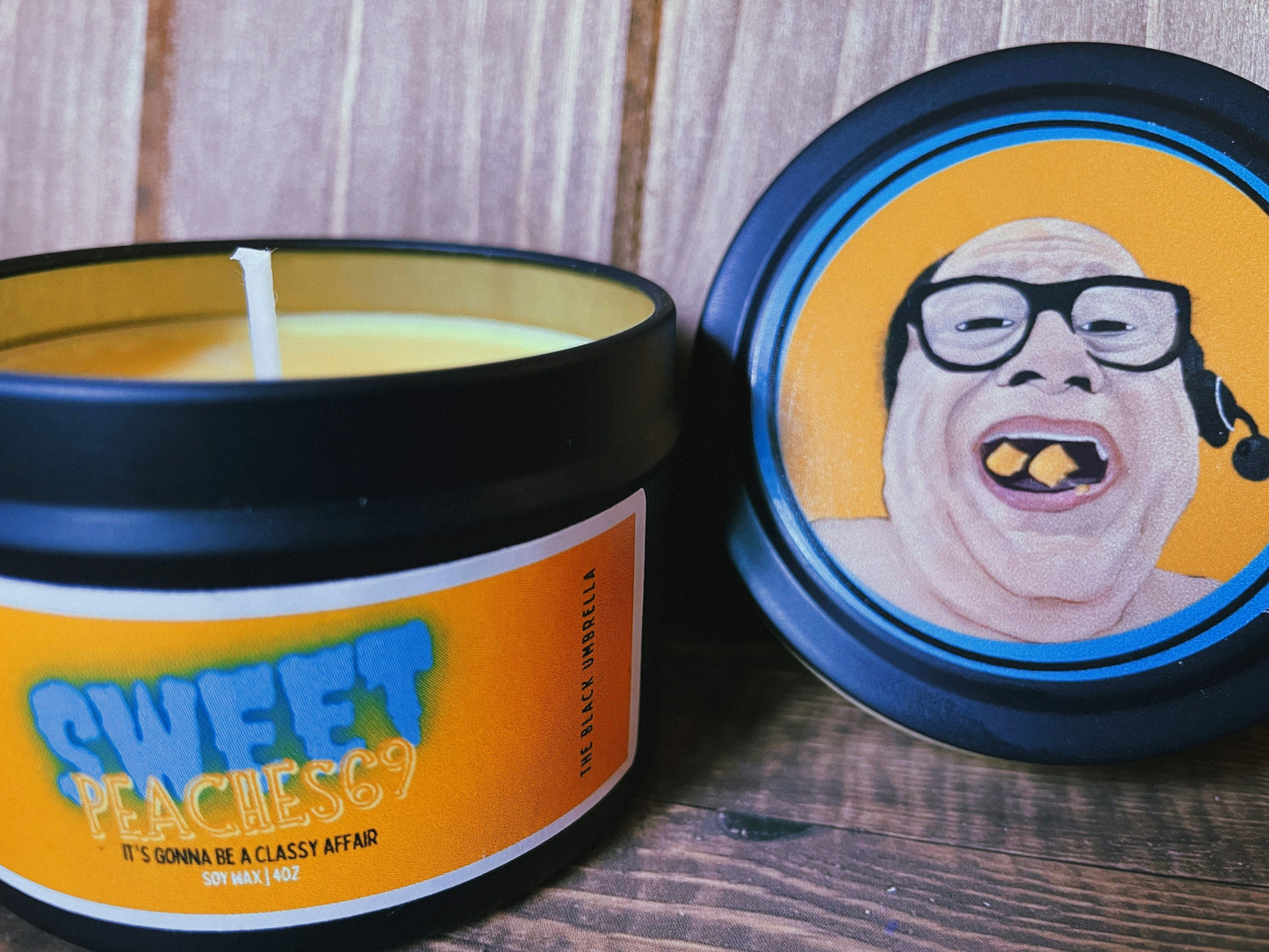 Frank Reynolds / Danny DeVito/ Always Sunny in Philadelphia Candle